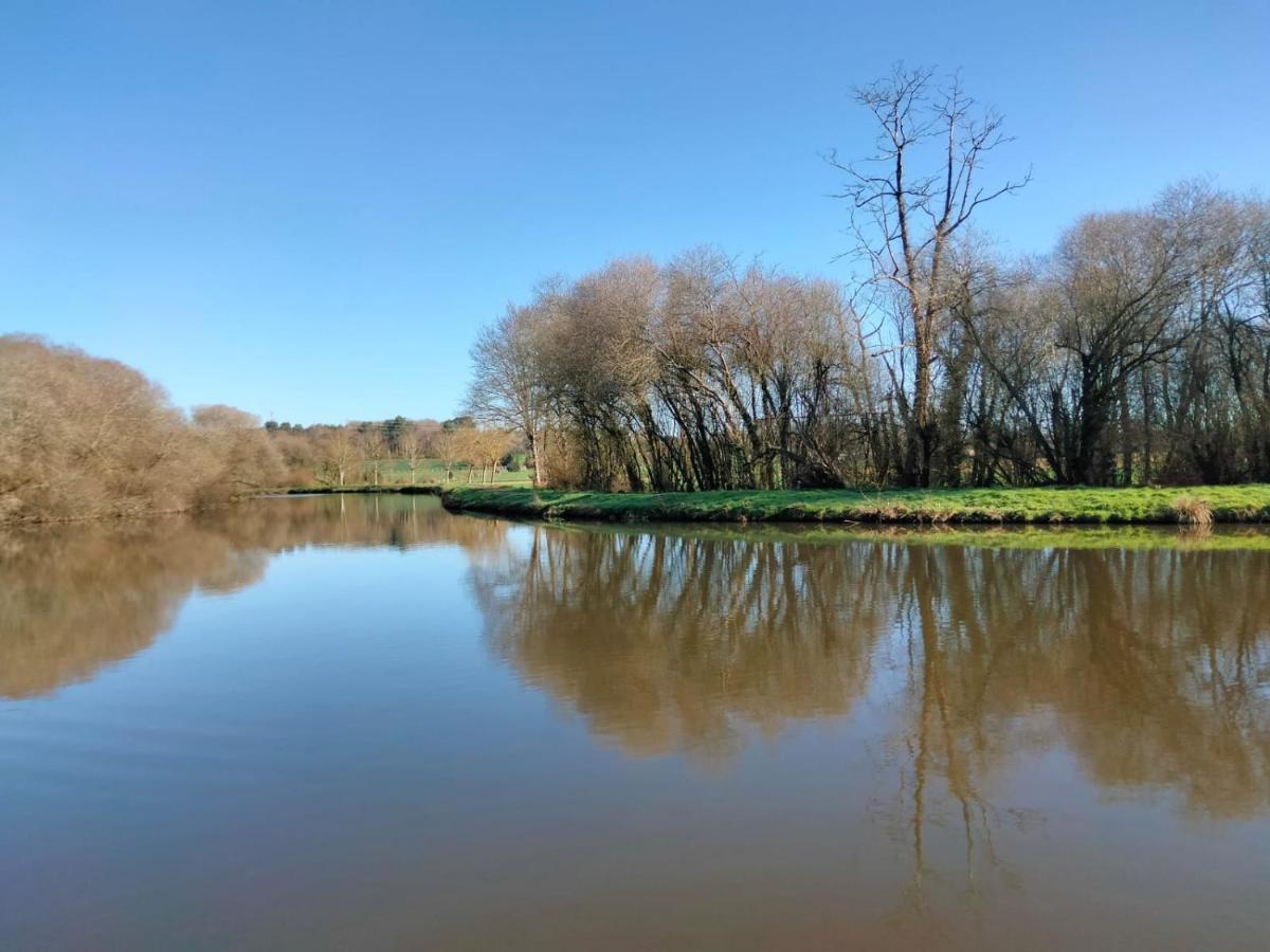 Hebergement Canal Val D'Oust Exteriér fotografie